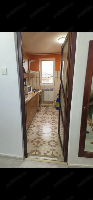 Inchiriez apartament 4 camere, decomandat, zona Piata Mica - imagine 7