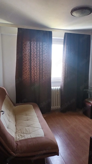 Romancierilor metrou - imagine 8