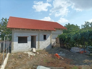 Proprietar vând teren cu casă în roșu  - imagine 5
