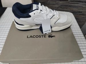 Vind adidasi originali LACOSTE.