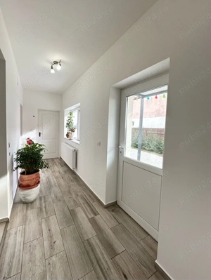 Vand casa in comuna Giarmata ideala pt doua familii - imagine 17
