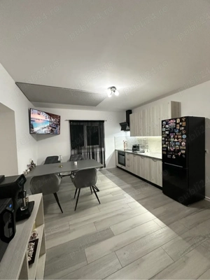 Vand casa in comuna Giarmata ideala pt doua familii - imagine 6