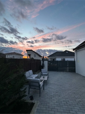 Vand casa in comuna Giarmata ideala pt doua familii - imagine 5