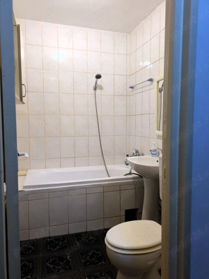 Garsoniera zona Astra , Urgent - imagine 4