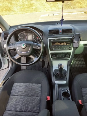 Skoda Octavia 2.0 TDI 2011 - imagine 8
