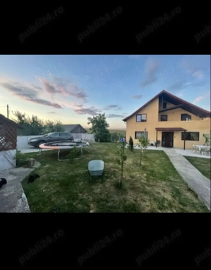 Vand casa cu etaj  la 13 km de oraș  - imagine 2