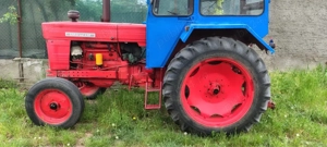 tractor universal u650