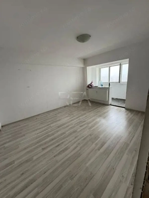 3 camere Pantelimon decomandat, an 1977, 74 mp