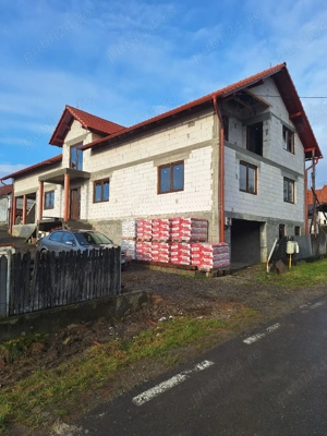 executam tencuiel mecanizate  la pret avantajos 