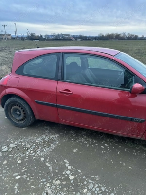 Vând Renault megane 1.4 benzina  - imagine 3