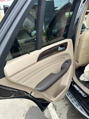 Mercedes Ml airmatic  - imagine 7