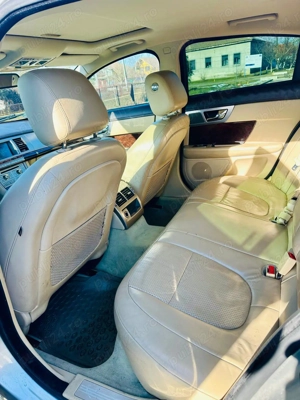 Vand jaguar xf 3.0 - imagine 3