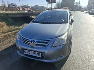 Vand Toyota Avensis 2.3 I varianta echipare de lux , diesel, 175 000 km, an 2010, stare exemplara, p - imagine 2