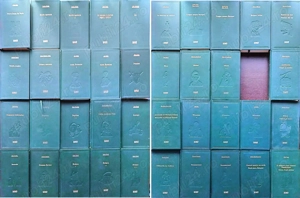 Vand colectie peste 200 carti 