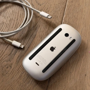 Apple Magic Mouse 2 Multi-Touch A1657 Bluetooth - IMPECABIL - imagine 2