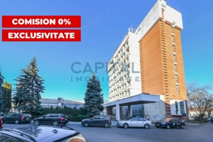 De vanzare Hotel, nefunctional, 70 camere + teren 3590 mp.