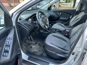vând Hyundai Tucson ix35 - imagine 3