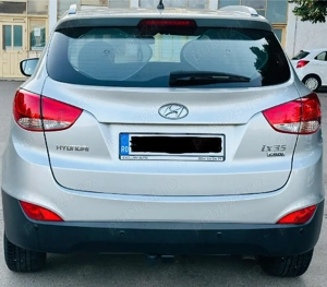 vând Hyundai Tucson ix35 - imagine 5