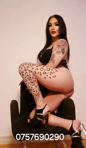 Teresa! Transexuala siliconata reala nu fake