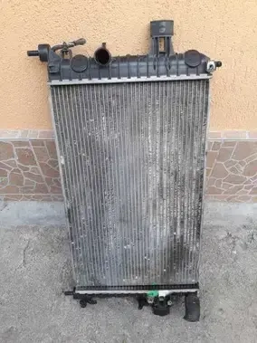 Vand 2 radiator Opel Astra h 2004 - imagine 4