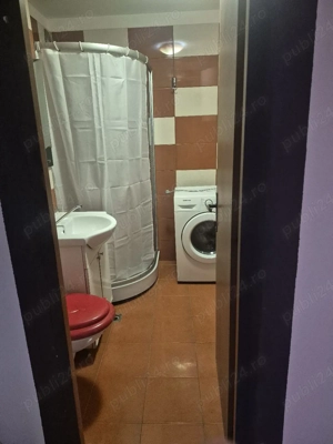 închiriez apartament - imagine 2