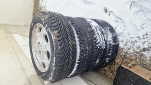 Vând cauciucuri cu tot cu jante sau separat (195/60R15 )