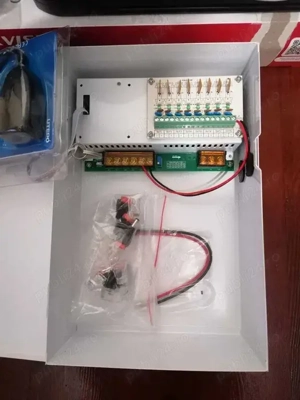 Kit DVR Hikvision, 4 camere analogice zoom motorizat - imagine 3