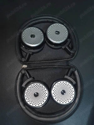 Vand casti AKG pt Mercedes - imagine 3