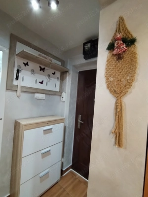 Inchiriez apartament cu 2 camere,persoană fizica  - imagine 7