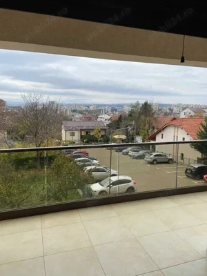 Apartament situat la 2 minute de Podul de Fier - imagine 3