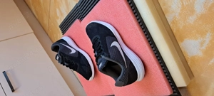 Adidasi unisex Nike 39.5-40