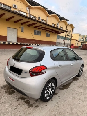 vand peugeot 208  benzina  - imagine 5