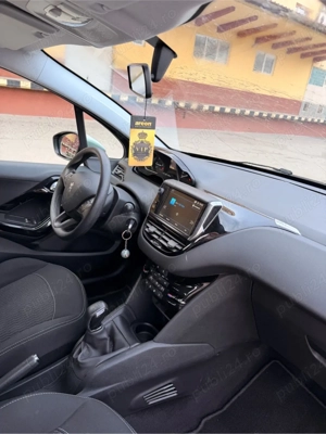 vand peugeot 208  benzina  - imagine 3
