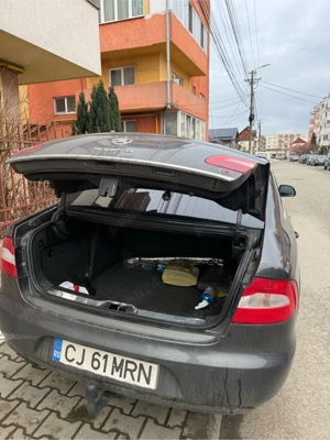 Vând Skoda Superb 2.0 TDI, 170 CP, 2009, 279.xxx km Dotări: dublu climatronic, scaune încălzite, sca - imagine 2