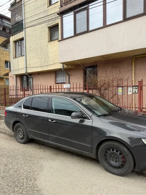 Vând Skoda Superb 2.0 TDI, 170 CP, 2009, 279.xxx km Dotări: dublu climatronic, scaune încălzite, sca - imagine 4