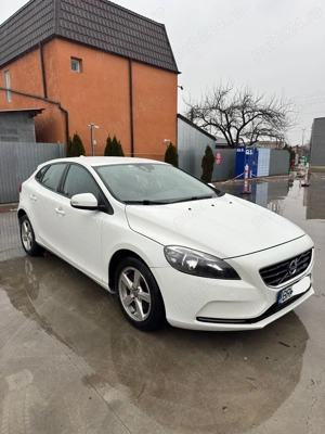 Volvo v40 D2, 2.0 Diesel, 2016, euro 6 - imagine 2