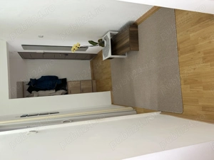 Ofer la schimb apartament cu 3 camere pentru apartament cu 2 camere plus diferență  - imagine 5