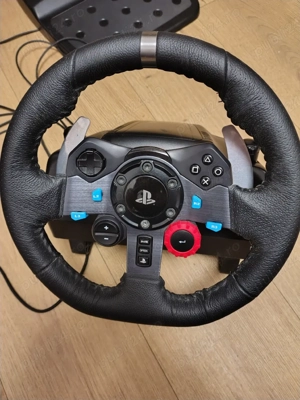 Volan Logitech G pentru PlayStation sau PC + Pedale   stare buna