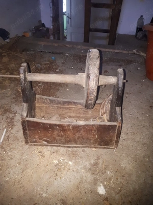 sucala veche de tors lână 