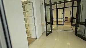 Spatiu de Birouri 180 mp Suceava Zona Metro De Vanzare - imagine 2
