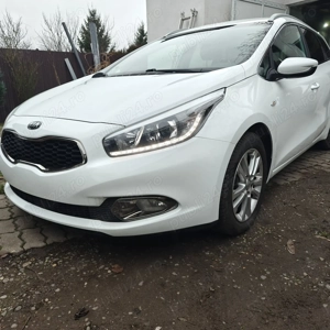 Kia Ceed 2015 ,1.6 crdi , alb perlat  - imagine 14