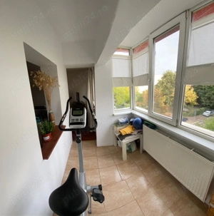 Apartament 3 camere, decomandat 79 mp total, etj 3 din 4, zona Drumul Sarii, 13 Septembrie - imagine 2