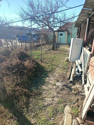 Proprietar,Girocului,Casa Caramida din 1980,Teren 400 mp,FS=10 m ,Apa,Gaz,Canal,Pret  160.000 E Neg  - imagine 6