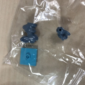 Minifigurina LEGO   Iepuroaica si Iepuras cu suport - imagine 3