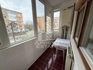 Apartament cu 3 camere, etajul 1, centrala proprie, zona Cotu Mic - imagine 12