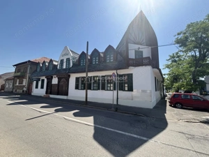 Cladire cu Arhitectura Traditionala - 691 mp - Ultracentral Oradea - imagine 2