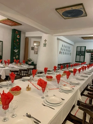 Cladire cu Arhitectura Traditionala - 691 mp - Ultracentral Oradea - imagine 11