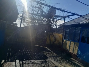 Casa cu gradina Loc. Carapcesti jud. Galati - imagine 7