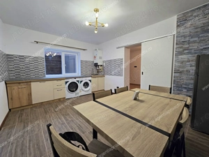 Casă renovată, zonă centrală, singur in curte. Doar 99000 euro! - imagine 5