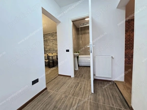 Casă renovată, zonă centrală, singur in curte. Doar 99000 euro! - imagine 15